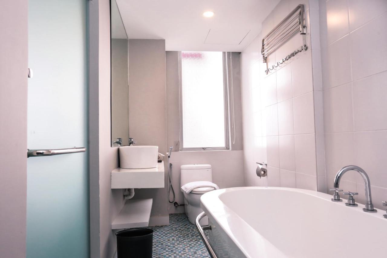 Days Hotel & Suites By Wyndham Kl - Chan Sow Lin Mrt Or Lrt Kuala Lumpur Zewnętrze zdjęcie